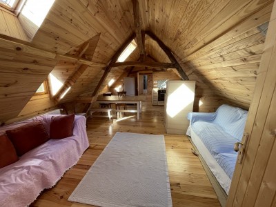 Private 2 bedroom self contained barn for group leaders etc Lounge